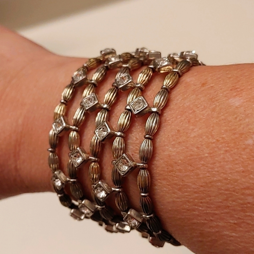 🌻Sparkly Crystal Gold tone Stretch Bracelet